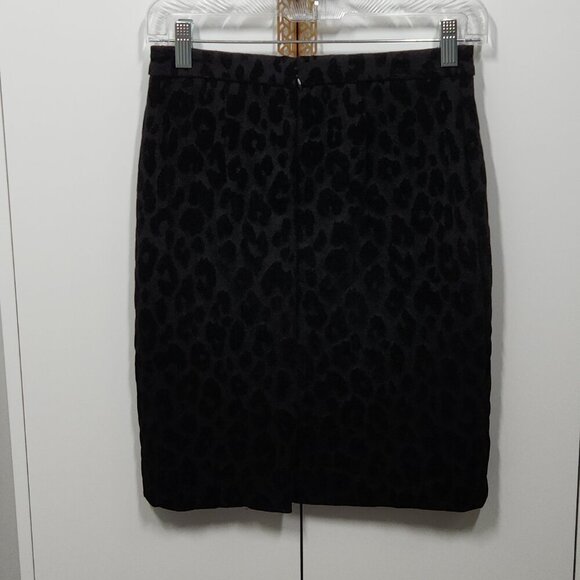 Ann Taylor Black Leopard Print Pencil Skirt Size OP - Picture 3 of 7